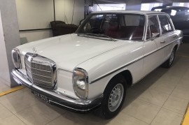 Mercedes W114