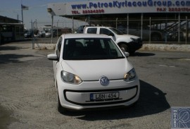 Volkswagen Up, 2013