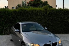 BMW 320i, 2009